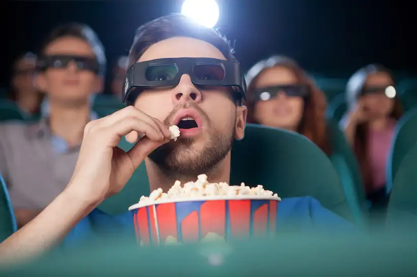 ¿Por qué comemos palomitas en el cine?